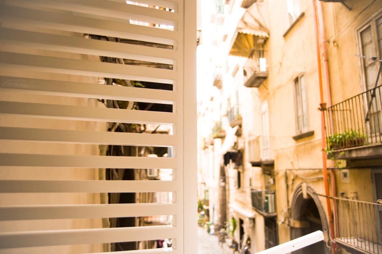 Suite Napoli Sotterranea Con Vasca Idromassaggio Buitenkant foto