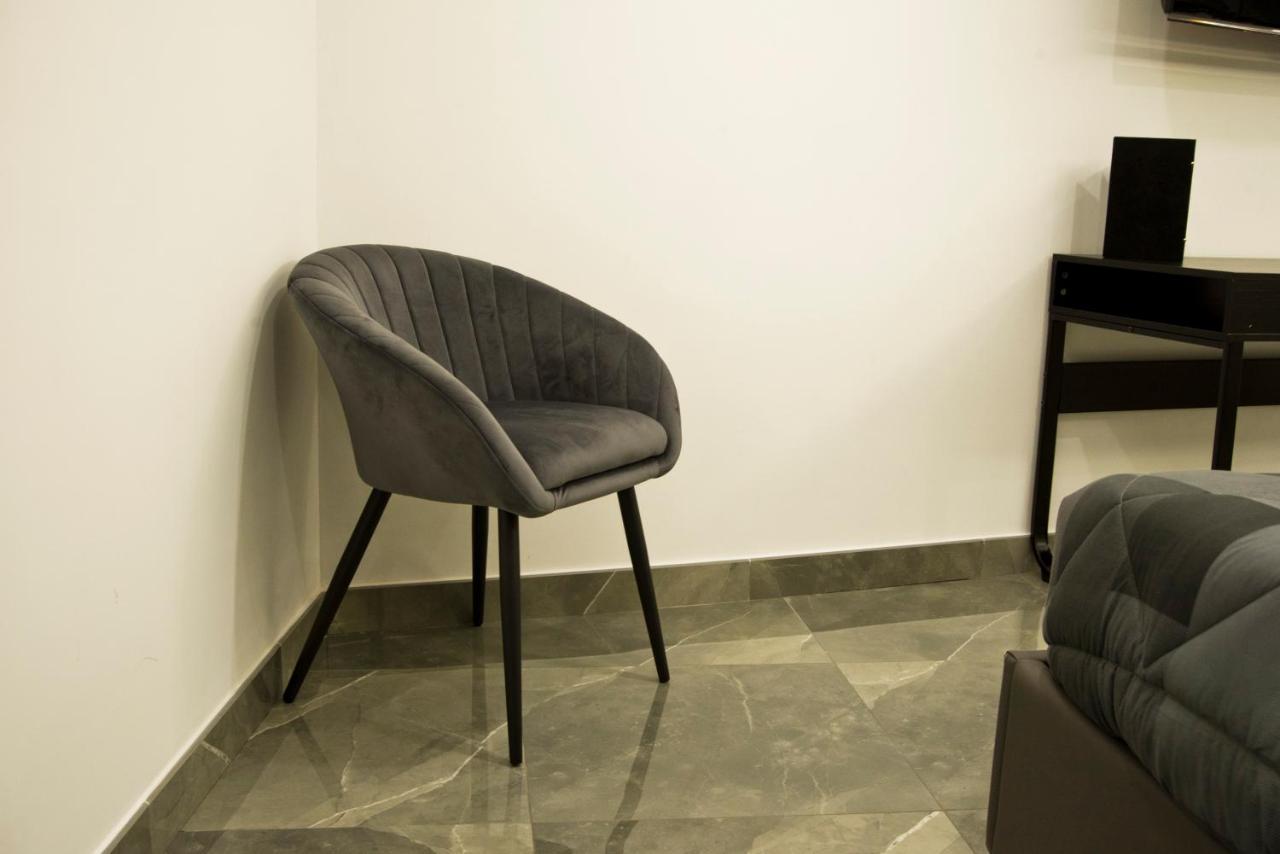 Suite Napoli Sotterranea Con Vasca Idromassaggio Buitenkant foto